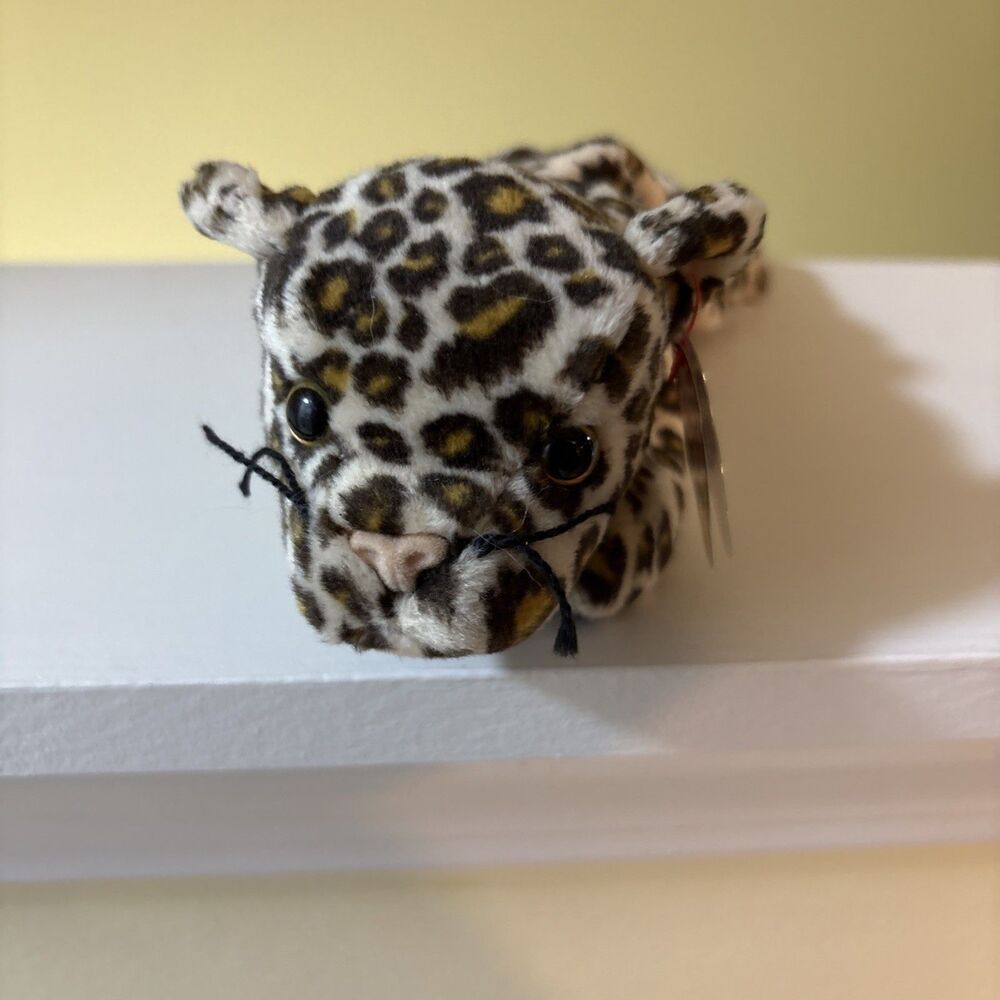 Ty Beanie Baby Freckles the Leopard DOB June 3, 1996 MWMT